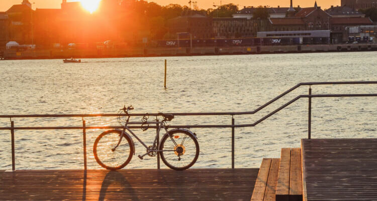 sunset-with-bike-in-hudson-river-piers
